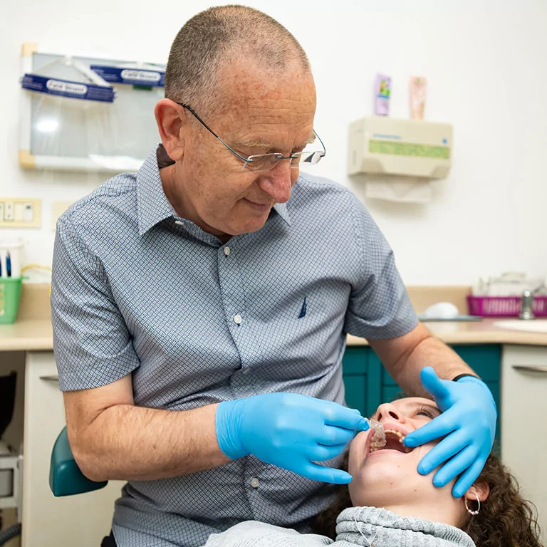 dental-sq_0073_pl-9757